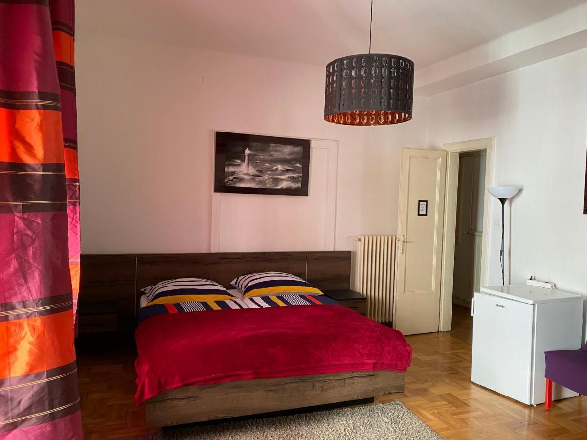 Monolit Budapest Center Guesthouse Budapeste Exterior foto