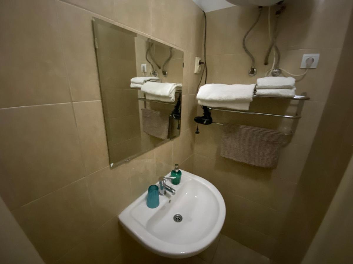 Monolit Budapest Center Guesthouse Budapeste Exterior foto
