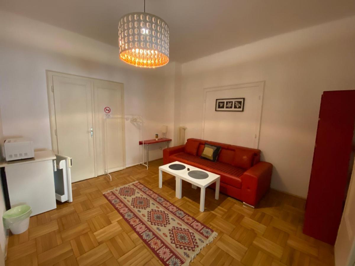Monolit Budapest Center Guesthouse Budapeste Exterior foto