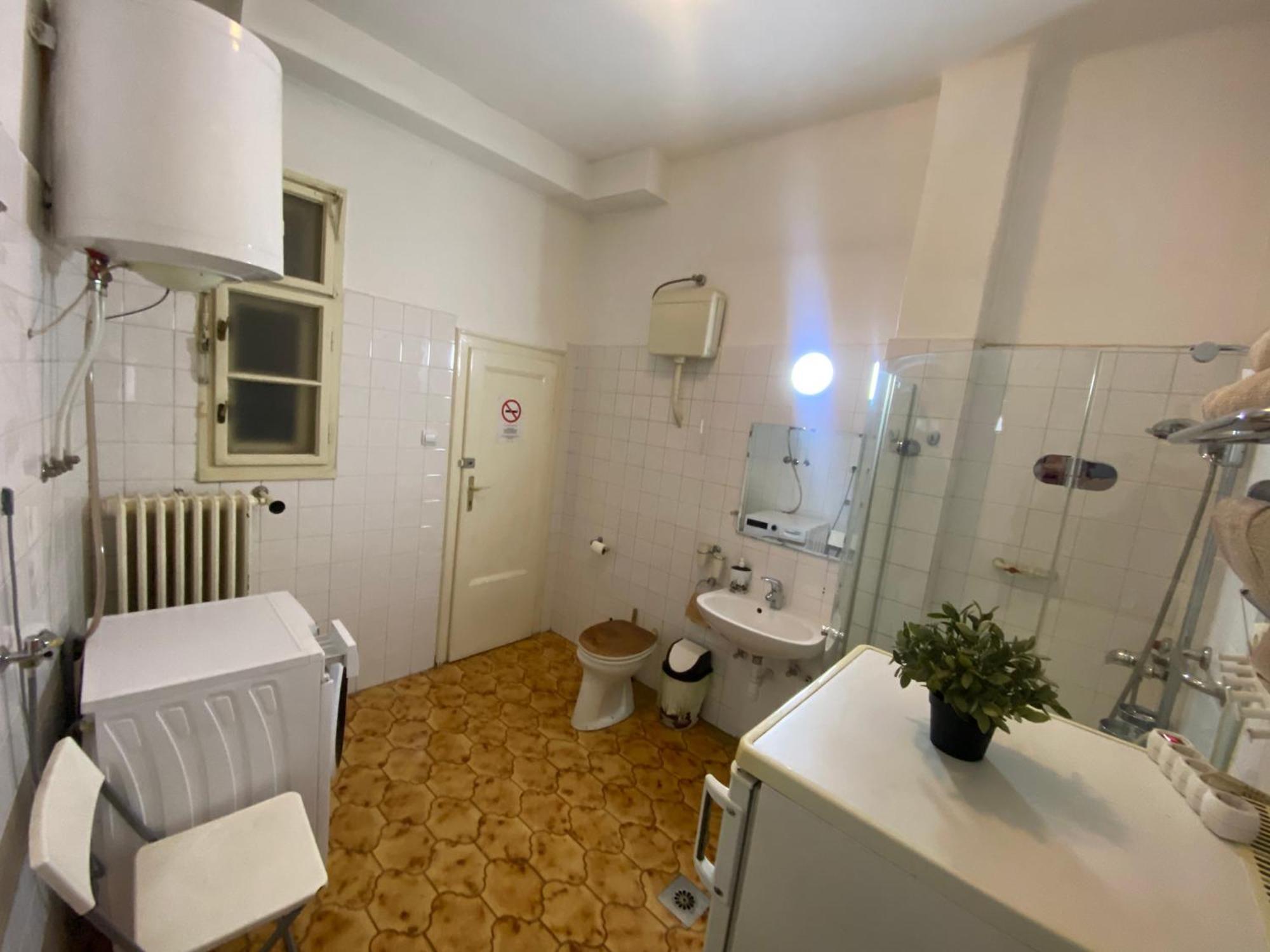 Monolit Budapest Center Guesthouse Budapeste Exterior foto
